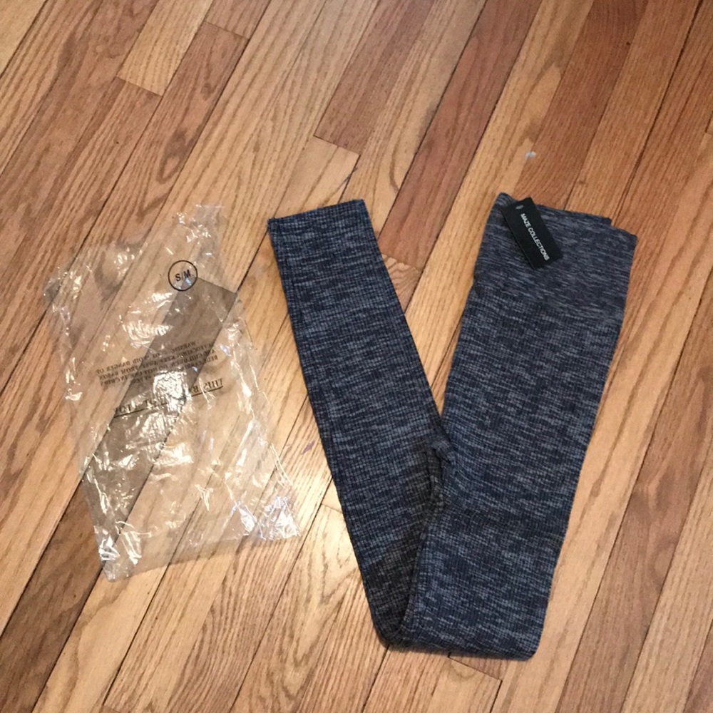 NWT grey stretch legging/right - high waisted